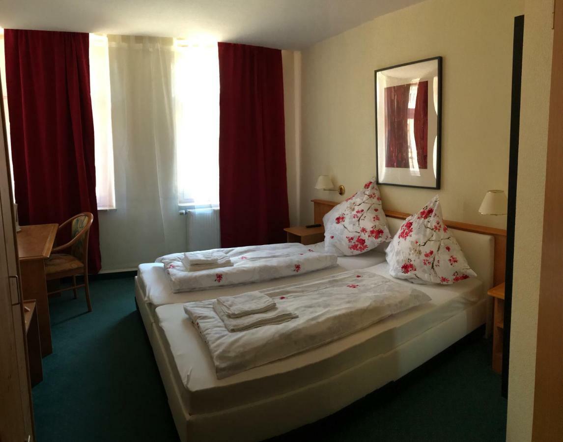 Hotel Zur Sonne Falkenstein  Esterno foto